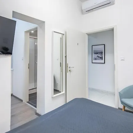 Ultra Mini Apartament Budapesta